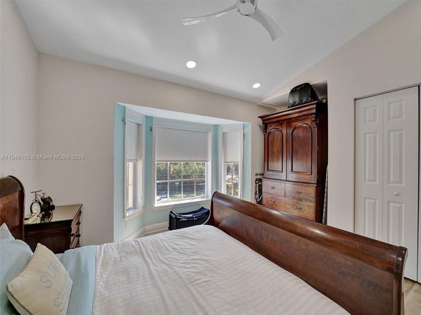 4212 N Ocean Dr, Hollywood FL 33019