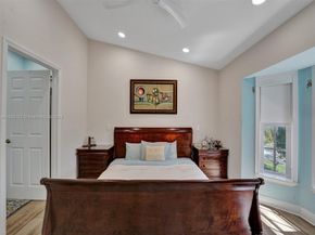4212 N Ocean Dr, Hollywood FL 33019