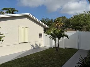 216 NW 12th St, Pompano Beach FL 33060