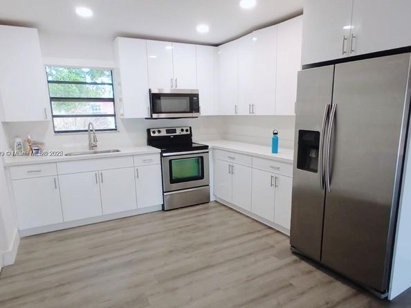 15061 SW 296TH, Homestead FL 33033