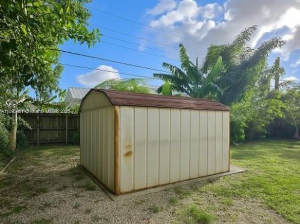 6240 SW 20th Ter, Miami FL 33155