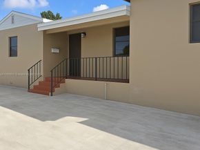 6240 SW 20th Ter, Miami FL 33155