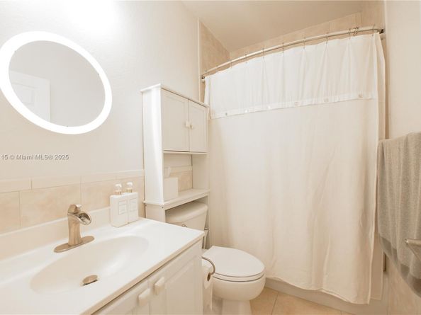 935 NE 13th Ave, Homestead FL 33033