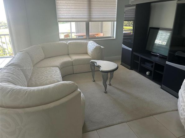 400 Diplomat Pkwy 611, Hallandale Beach FL 33009