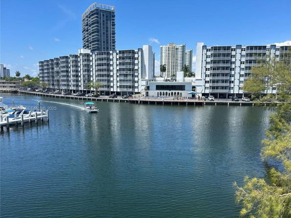 400 Diplomat Pkwy 611, Hallandale Beach FL 33009