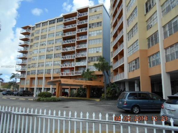 2025 NE 164th St 316, North Miami Beach FL 33162