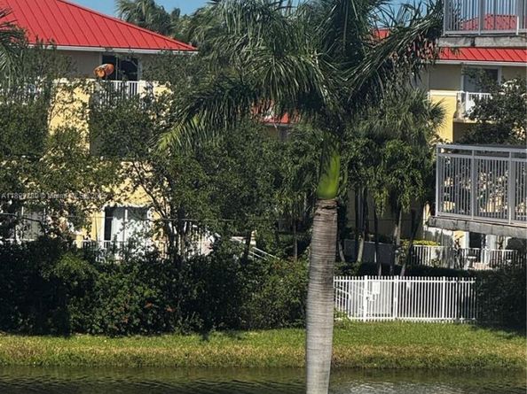 2025 NE 164th St 316, North Miami Beach FL 33162