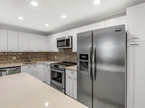 3350 NE 192nd St 4QB, Aventura FL 33180
