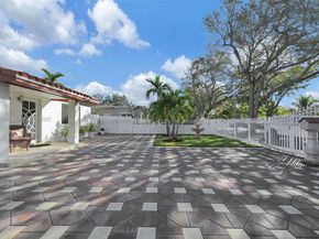 1645 NW 120th St, North Miami FL 33167