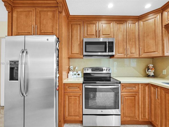 1645 NW 120th St, North Miami FL 33167