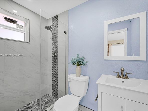 1645 NW 120th St, North Miami FL 33167