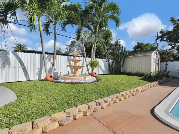 1645 NW 120th St, North Miami FL 33167