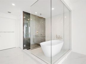 700 NE 24TH St 4102, Miami FL 33137