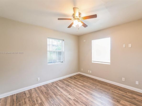 412 SW 4th Ter, Hallandale Beach FL 33009