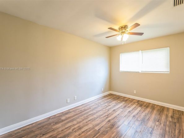 412 SW 4th Ter, Hallandale Beach FL 33009