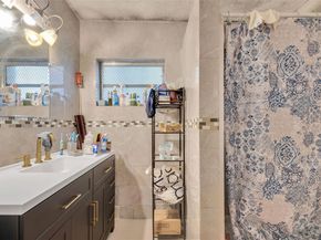 2370 NW 34th Ter, Lauderdale Lakes FL 33311