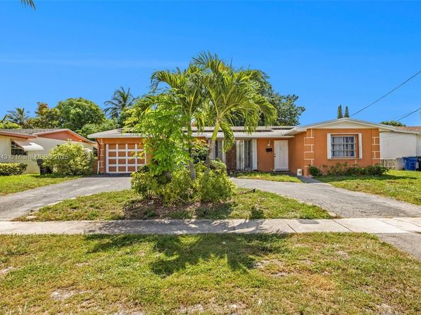 2370 NW 34th Ter, Lauderdale Lakes FL 33311
