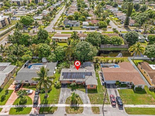 2370 NW 34th Ter, Lauderdale Lakes FL 33311