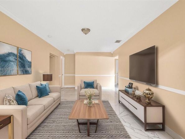 2370 NW 34th Ter, Lauderdale Lakes FL 33311