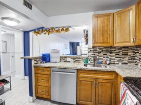 6600 Cypress Rd 410, Plantation FL 33317