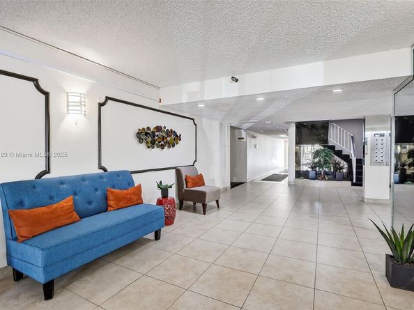 6600 Cypress Rd 410, Plantation FL 33317