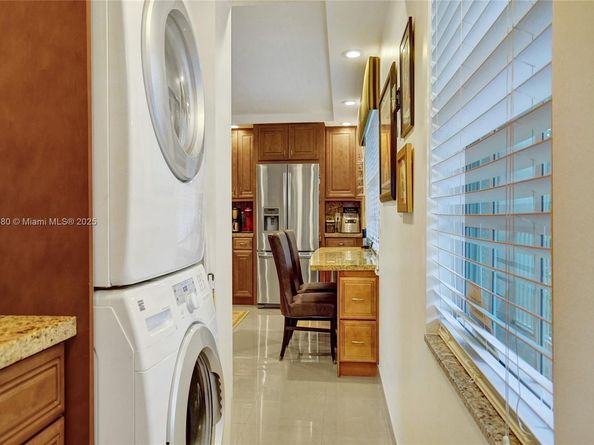 3520 Oaks Way 308, Pompano Beach FL 33069