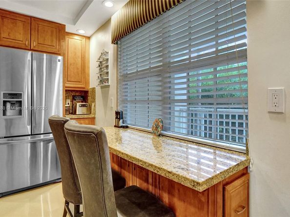 3520 Oaks Way 308, Pompano Beach FL 33069