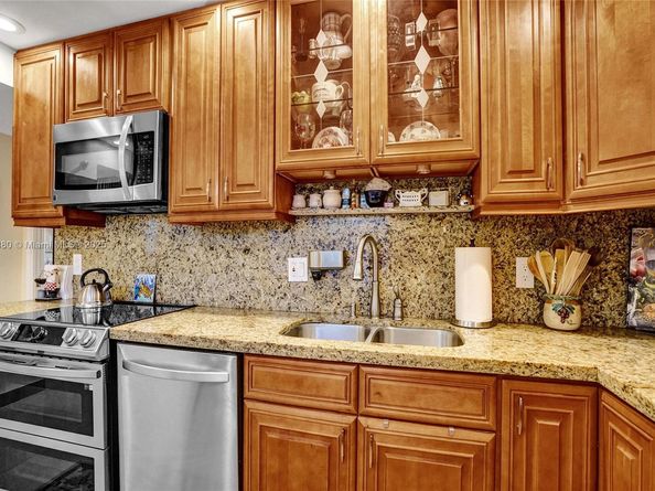 3520 Oaks Way 308, Pompano Beach FL 33069