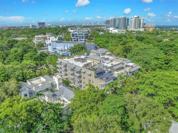 3540 Main Hwy 407, Coconut Grove FL 33133