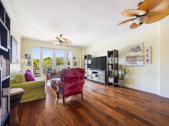 3540 Main Hwy 407, Coconut Grove FL 33133