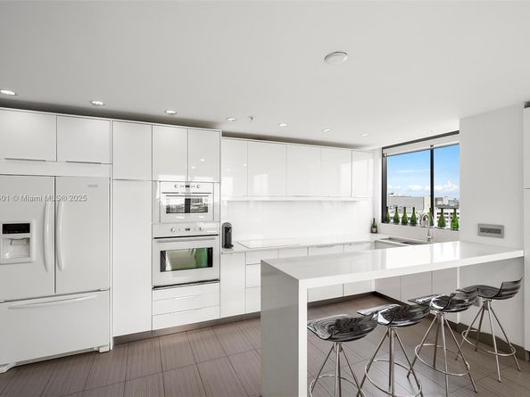 1330 West Ave 1813, Miami Beach FL 33139