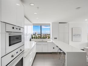 1330 West Ave 1813, Miami Beach FL 33139