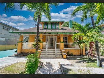 1260 SW 5th St