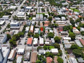 1260 SW 5th St, Miami FL 33135