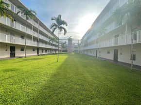 2800 NW 56th Ave D102, Lauderhill FL 33313