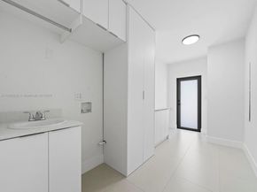 16610 SW 82nd Ct, Palmetto Bay FL 33157