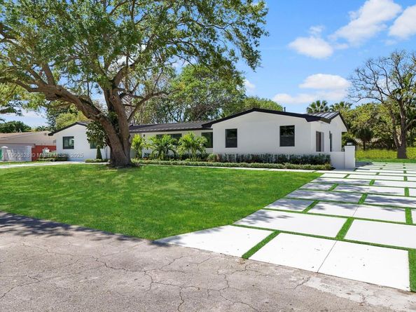 16610 SW 82nd Ct, Palmetto Bay FL 33157