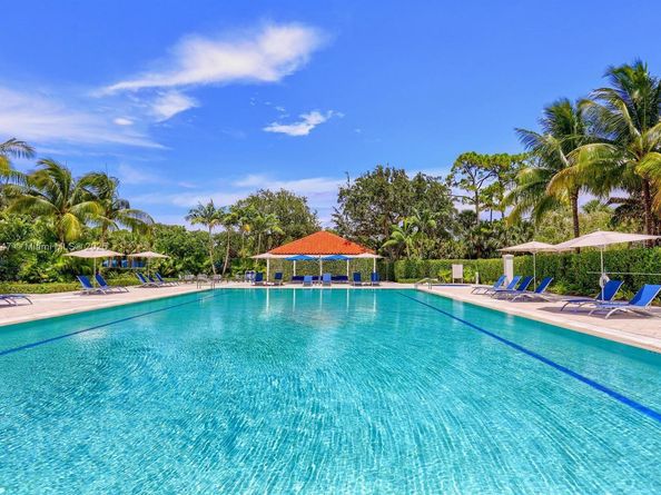 1140 Sand Drift Way B, West Palm Beach FL 33411