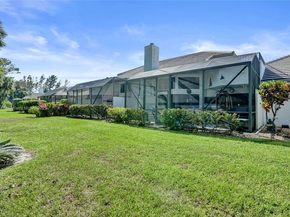 1140 Sand Drift Way B, West Palm Beach FL 33411