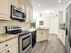 1140 Sand Drift Way B, West Palm Beach FL 33411