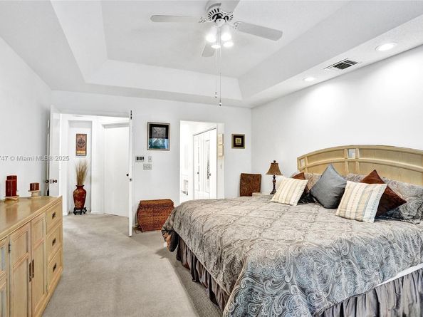 1140 Sand Drift Way B, West Palm Beach FL 33411