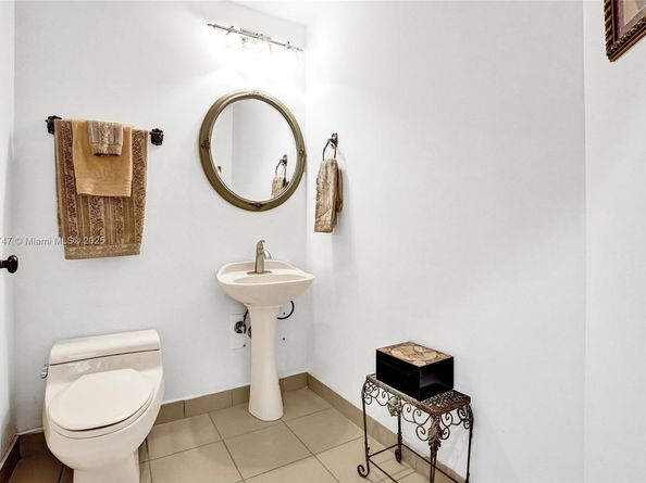 1140 Sand Drift Way B, West Palm Beach FL 33411