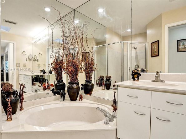 1140 Sand Drift Way B, West Palm Beach FL 33411