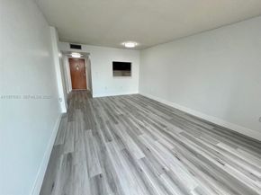 1800 NW 24th Ave 219, Miami FL 33125