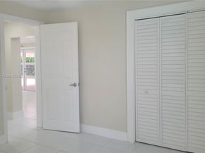 2855 Funston St, Hollywood FL 33020