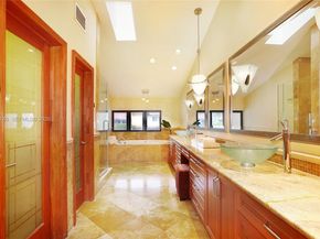 2000 S Bayshore Dr 27, Coconut Grove FL 33133