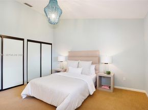 2000 S Bayshore Dr 27, Coconut Grove FL 33133