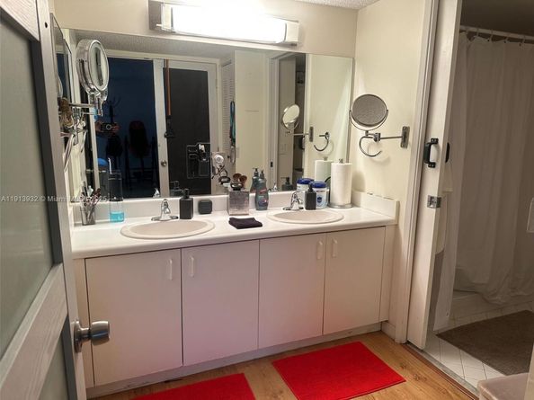 571 SW 141st Ave 101N, Pembroke Pines FL 33027