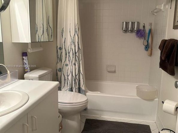 571 SW 141st Ave 101N, Pembroke Pines FL 33027