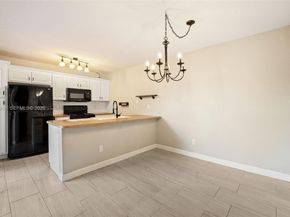 11875 SW 12th Pl, Davie FL 33325